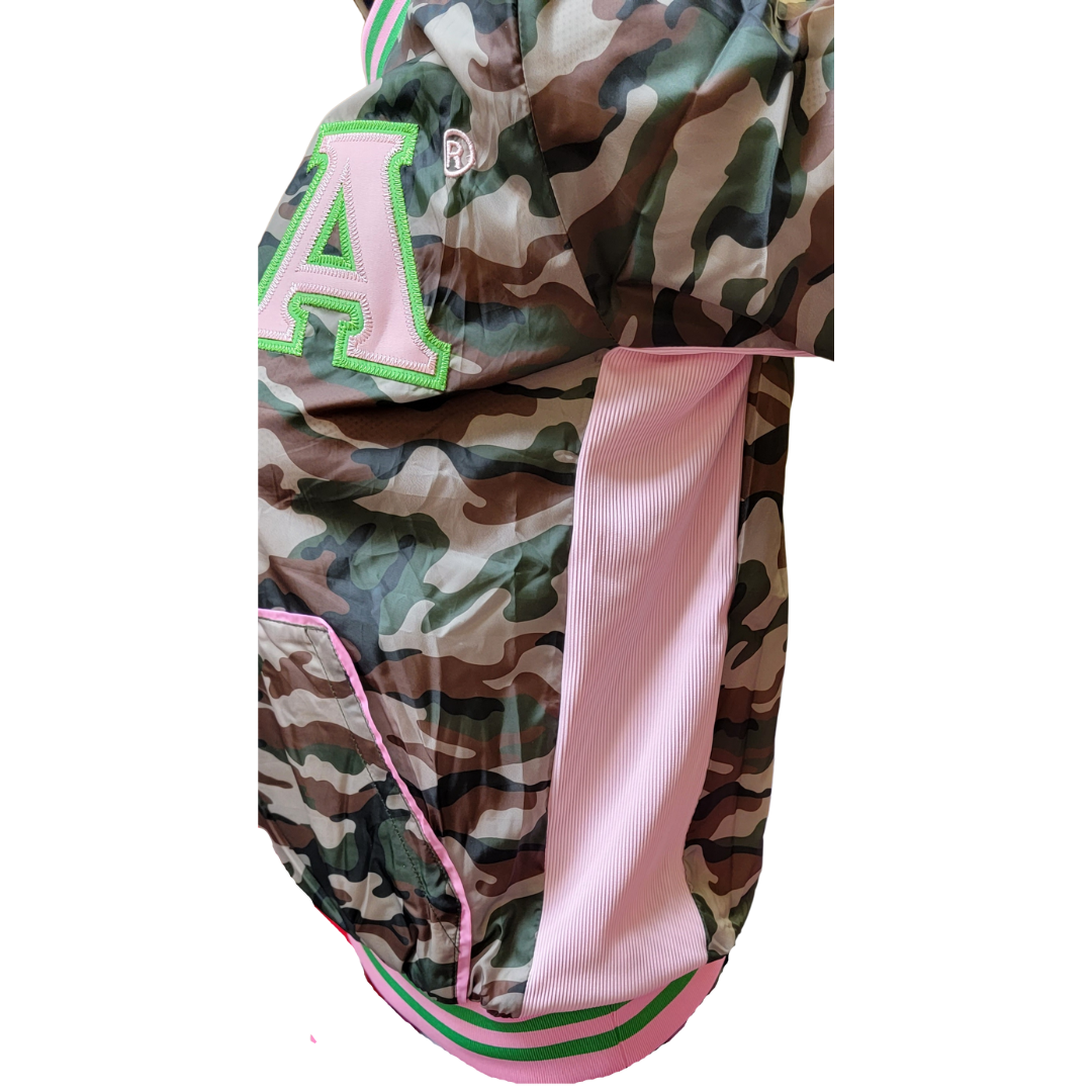 Buffalo Dallas Merchandise & Apparel AKA Camouflage Hooded Windbreaker Jacket 3XL / Camouflage